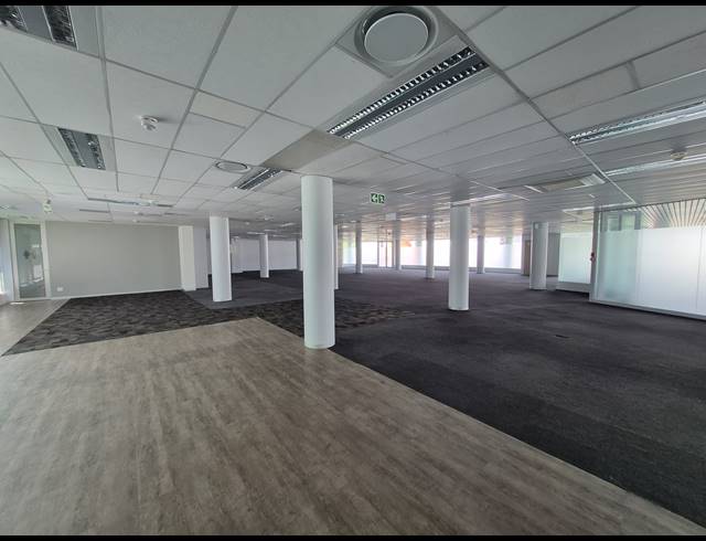 833M² OFFICE TO LET IN ROSEBANK